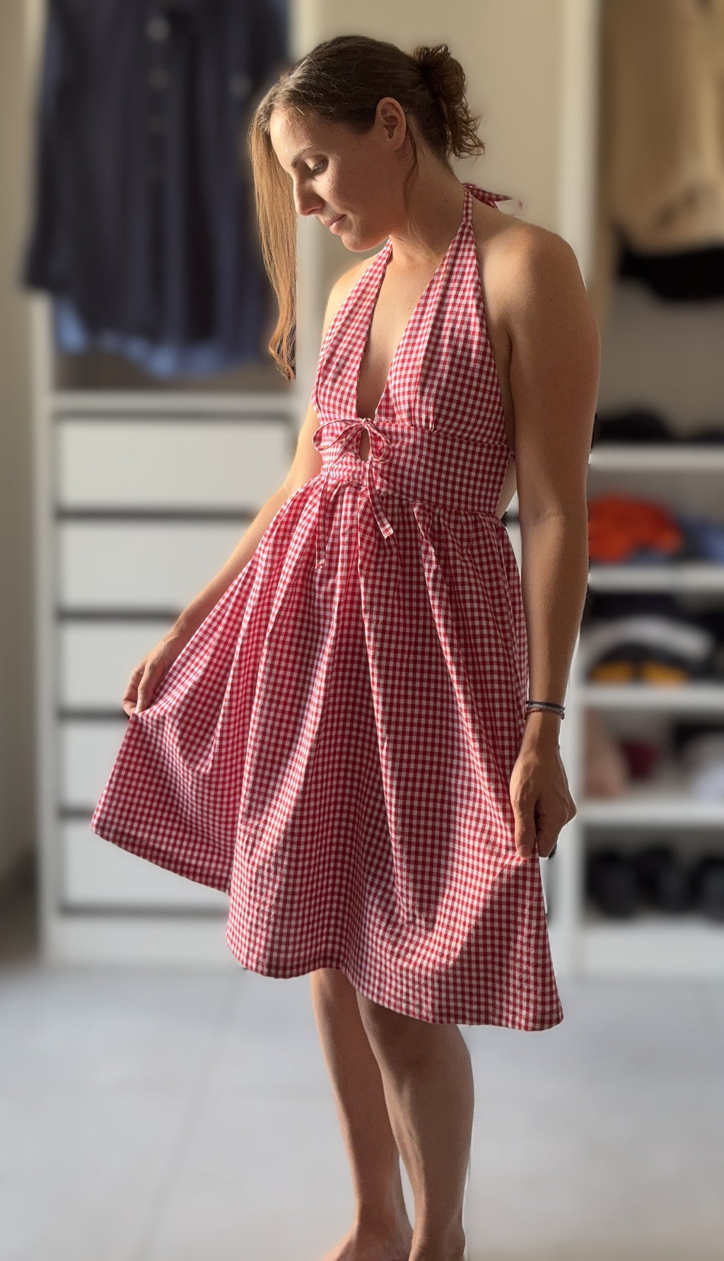 ROBE DOS NU ELASTIQUE VICHY ROUGE